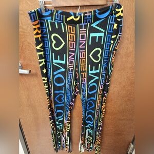 Rouge Vibrant Love Print Leggings